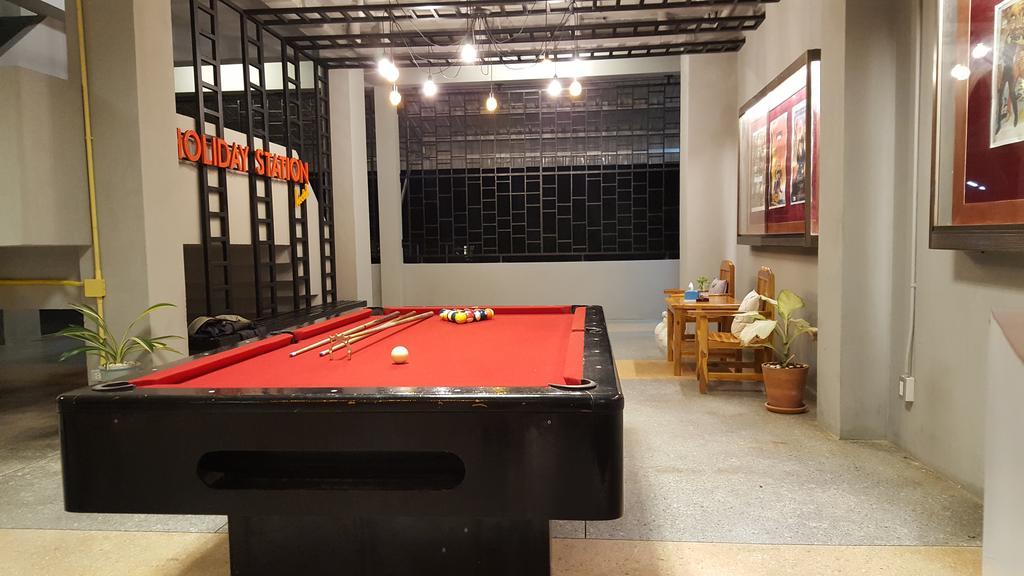 Holiday Station Hostel Крабі Екстер'єр фото